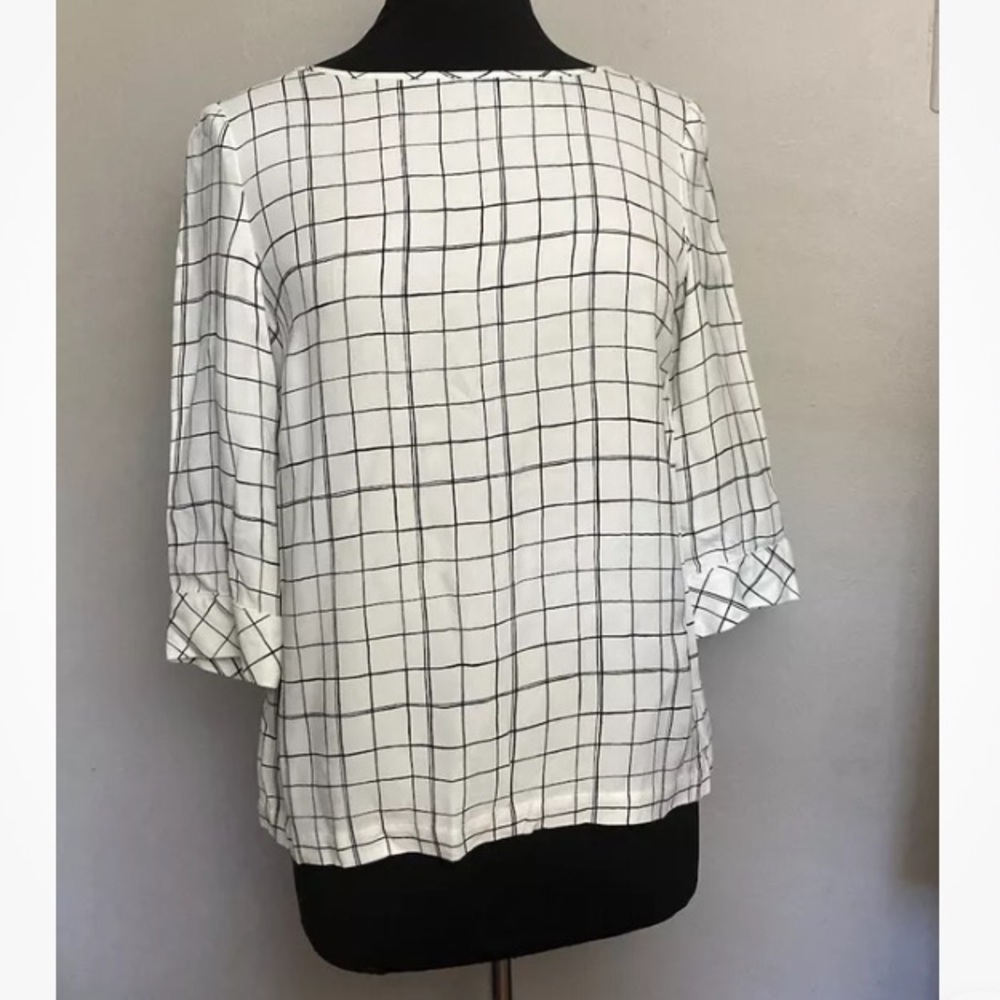 5-24 J Jill White Top Blouse Small back detail